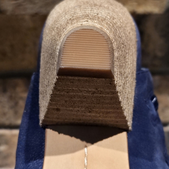 Vince Camuto Eliaz Blue Cutout Gladiator Dress Sandals Wmns Sz 7.5 - Picture 3 of 8